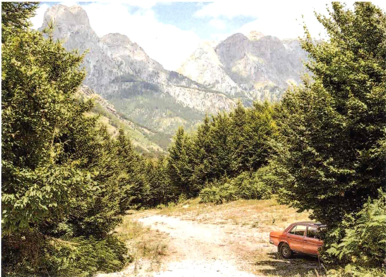 “sin título - montaña”.